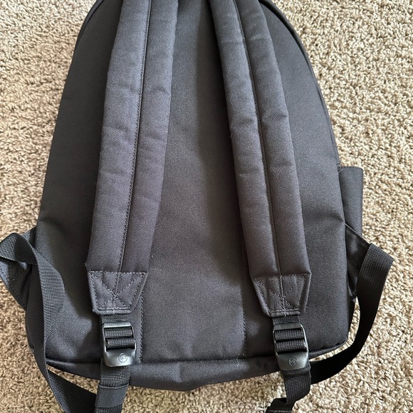 Herschel Supply Company Black Backpack - Picture 4 of 5